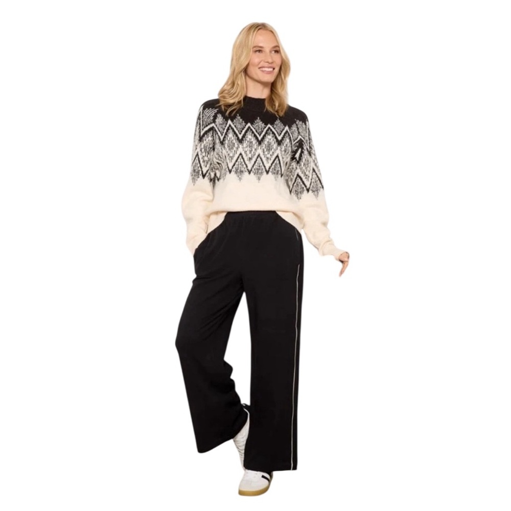 VARLEY Siren Relaxed Black and Cream Jacquard Women's Sweater- S - Picture 3 of 16